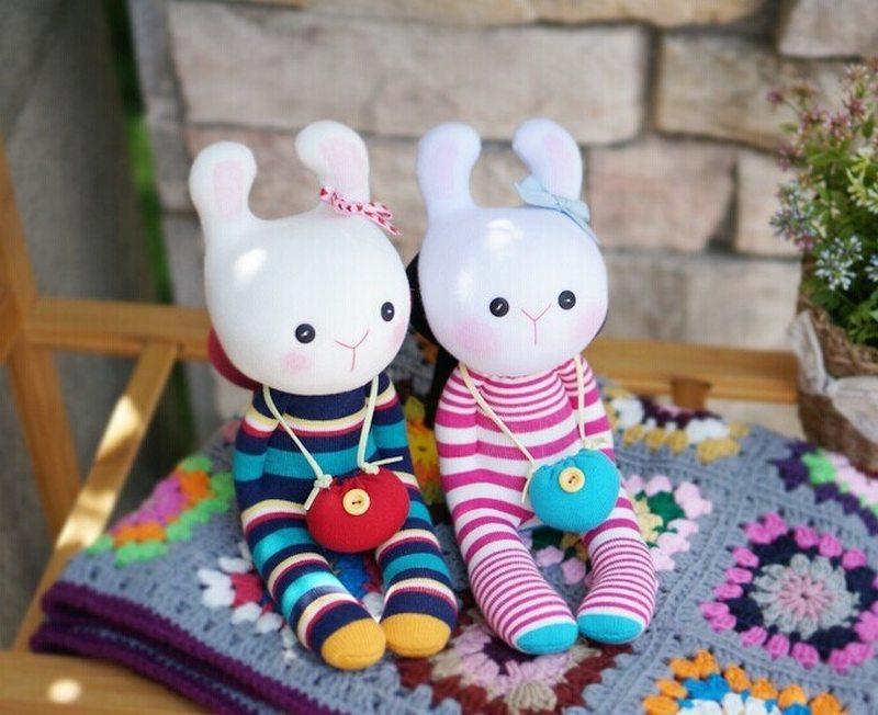 Кролик із тканини своїми руками: сувенір на Новий рік 2023