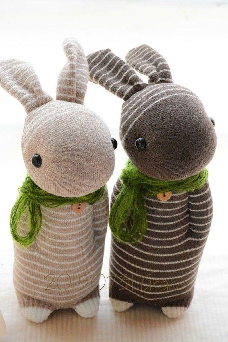 Кролик із тканини своїми руками: сувенір на Новий рік 2023