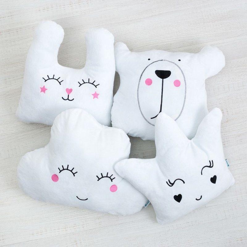 Кролик із тканини своїми руками: сувенір на Новий рік 2023