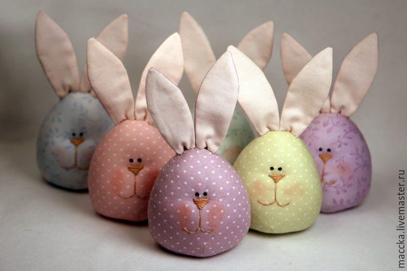 Кролик із тканини своїми руками: сувенір на Новий рік 2023