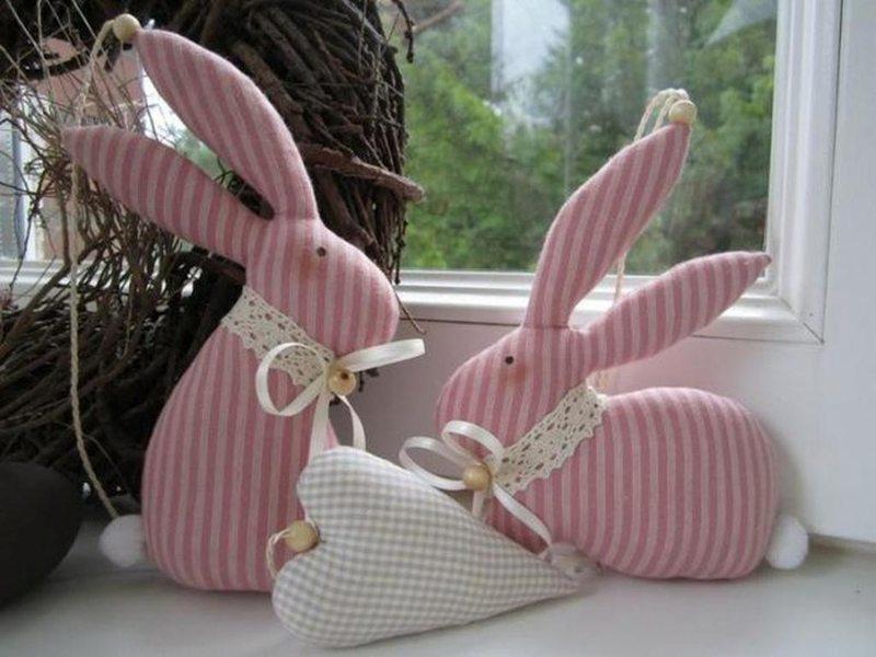Кролик із тканини своїми руками: сувенір на Новий рік 2023