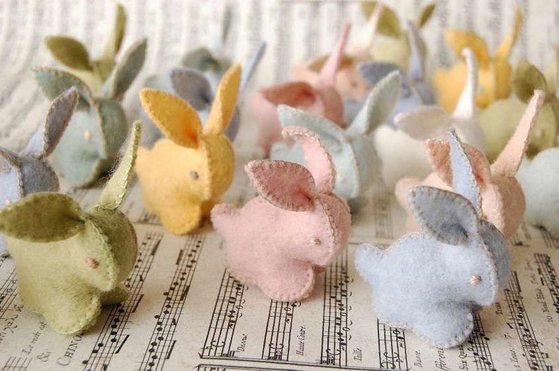 Кролики та Зайці фетру на Новий рік 2023: викрійки та фото-ідеї