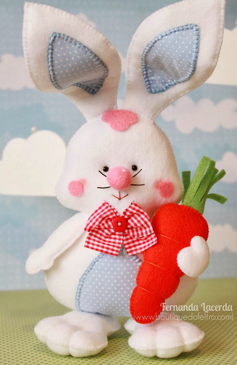 Кролики та Зайці фетру на Новий рік 2023: викрійки та фото-ідеї