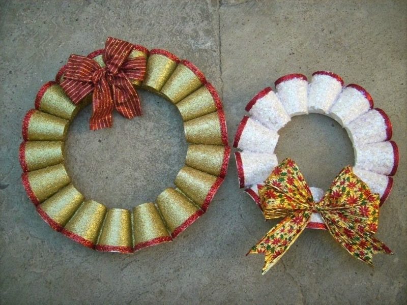 Новорічні вироби зі стаканчиків своїми руками: найкращі ідеї 2023