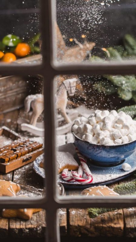 Новорічні заставки на телефон 2023: найкраща колекція!