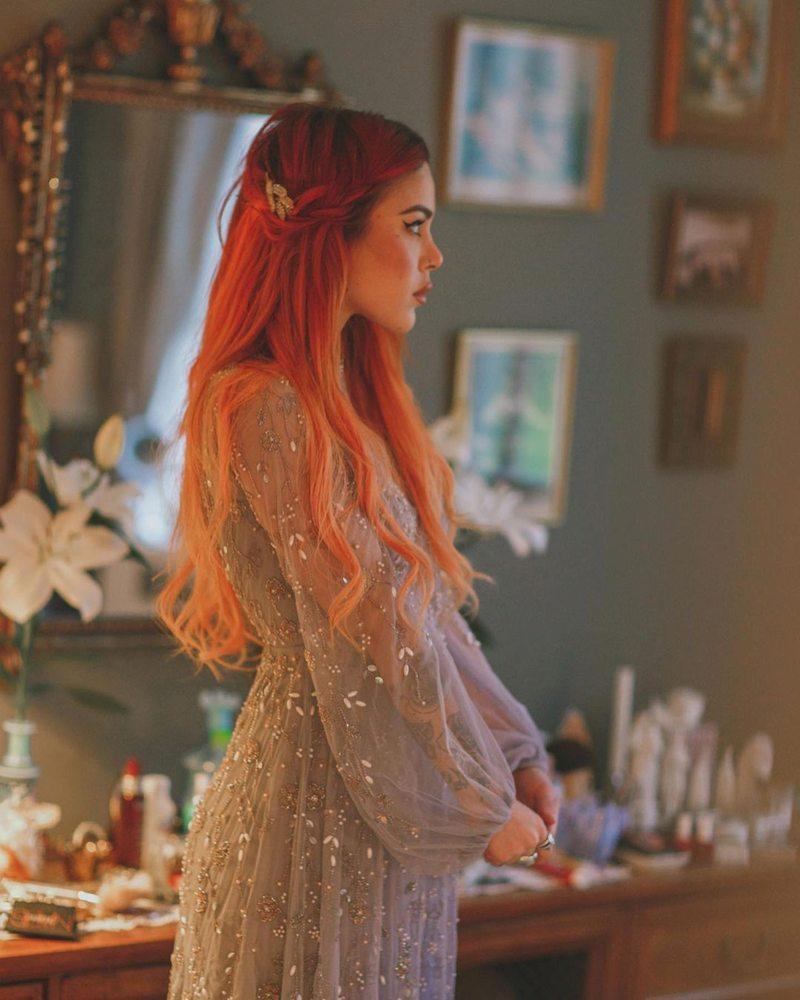 Сукні на Новий рік 2023: фото-новинки для жінок та дівчат