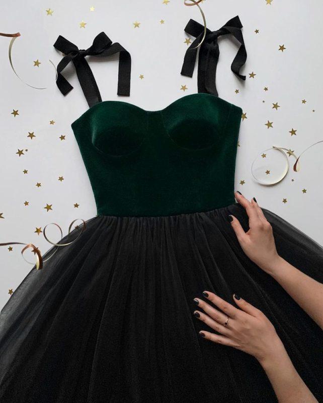 Сукні на Новий рік 2023: фото-новинки для жінок та дівчат