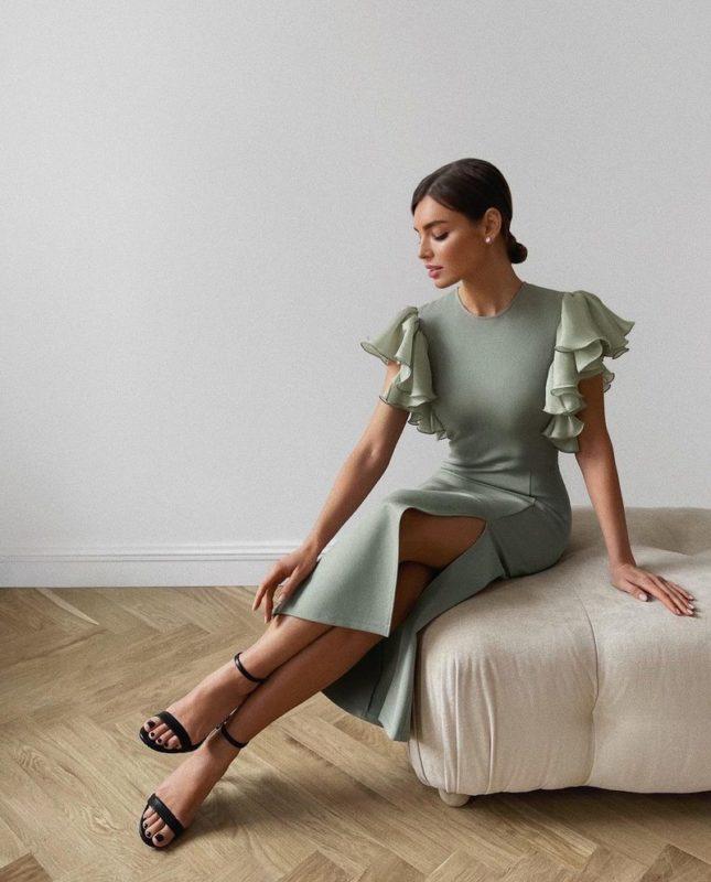 Сукні на Новий рік 2023: фото-новинки для жінок та дівчат