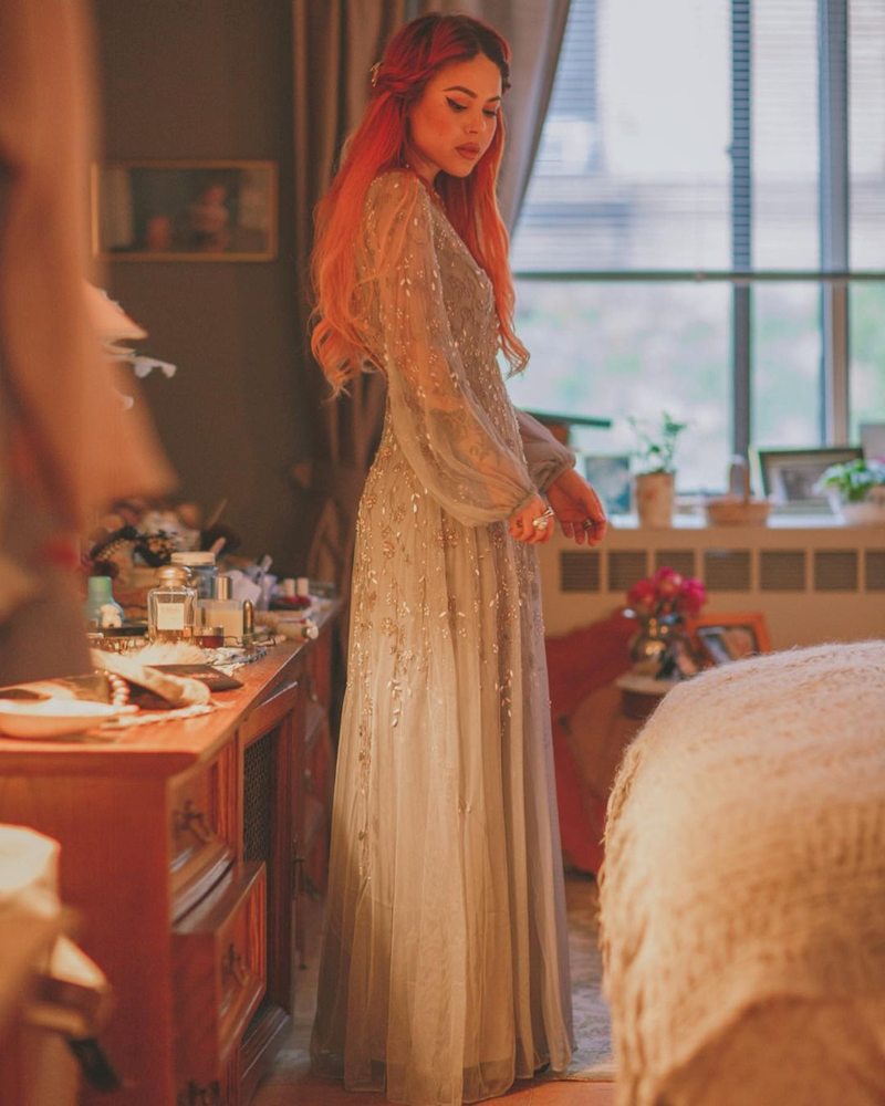 Сукні на Новий рік 2023: фото-новинки для жінок та дівчат