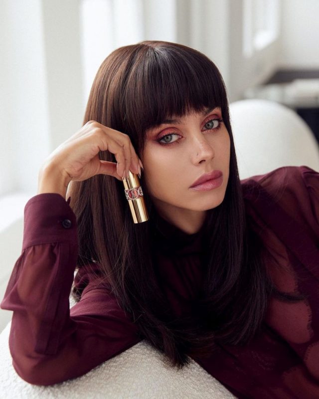 Сукні на Новий рік 2023: фото-новинки для жінок та дівчат