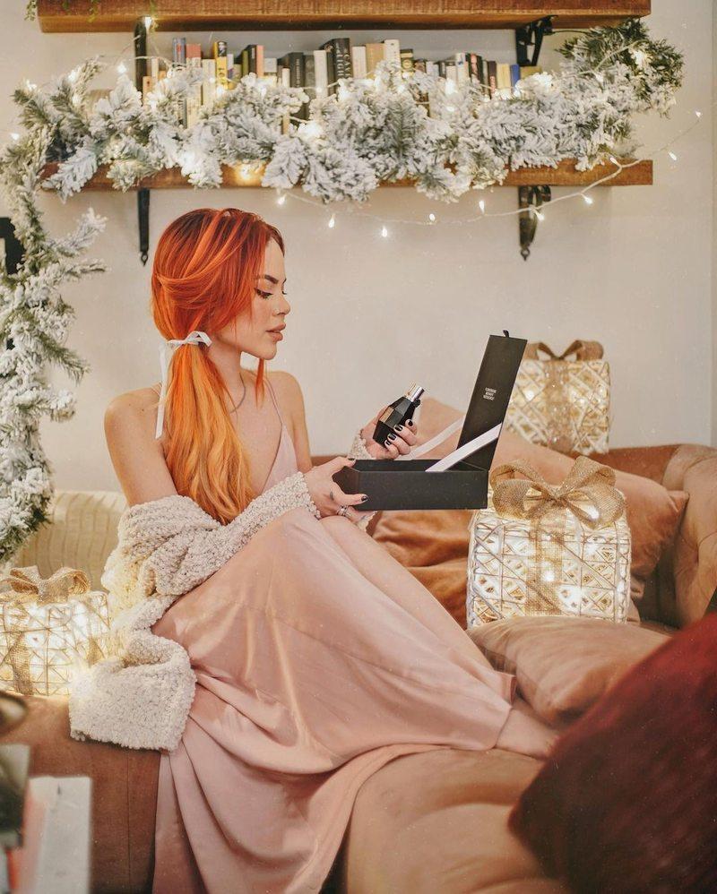 Сукні на Новий рік 2023: фото-новинки для жінок та дівчат