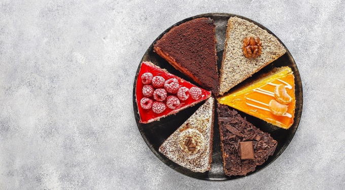 Червоний оксамит або Наполеон: який торт по знаку зодіаку (відео)