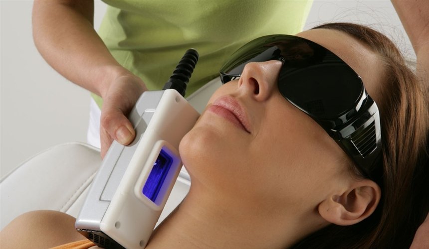 Що таке фотоомолодження особи