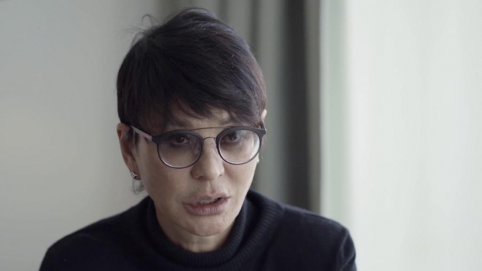 Я закоханий у ваше тонке ім'я, Ірено