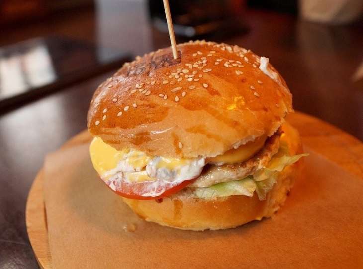 Вчені: гостра їжа може бути причиною нічних кошмарів