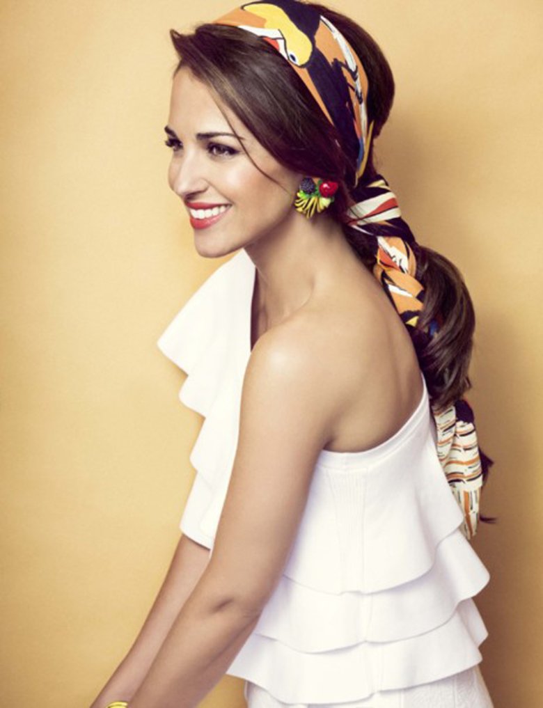 Зачіски з хусткою