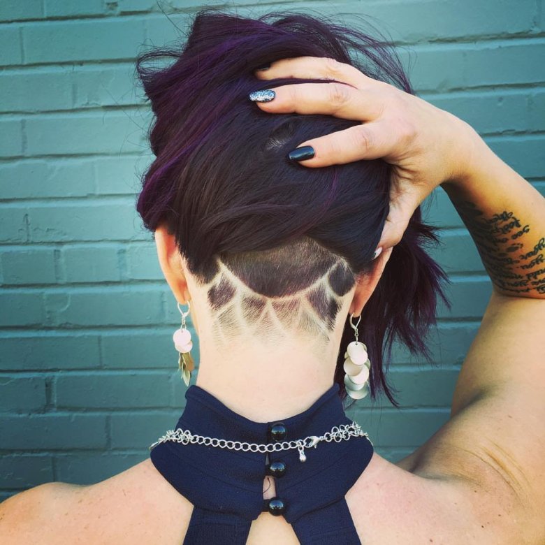 Виголена потилиця каре - 74 фото