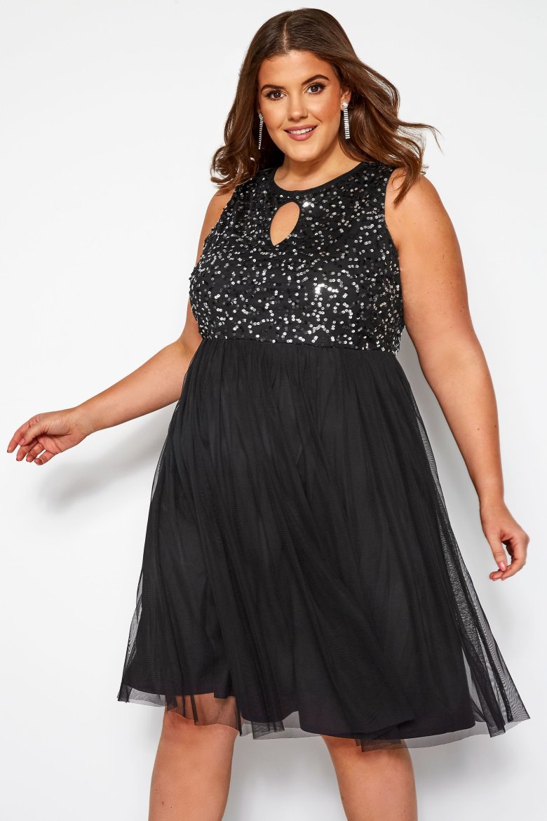 Сукня з паєтками