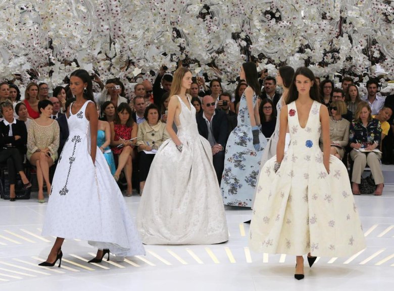 Показ Haute Couture Весна-літо 2022 Шанель