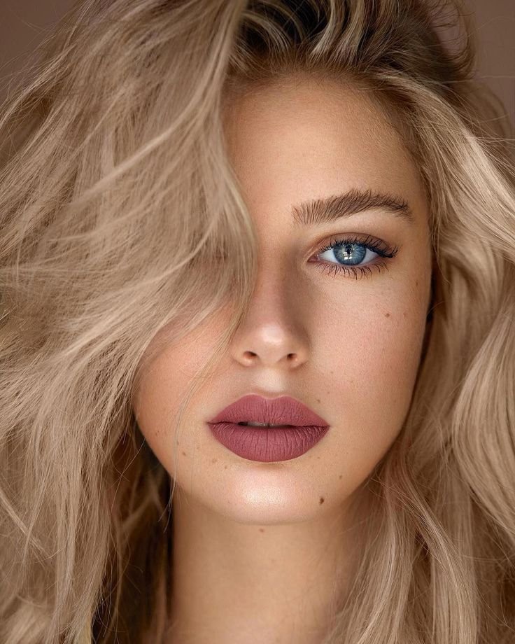 Макіяж для блондинок