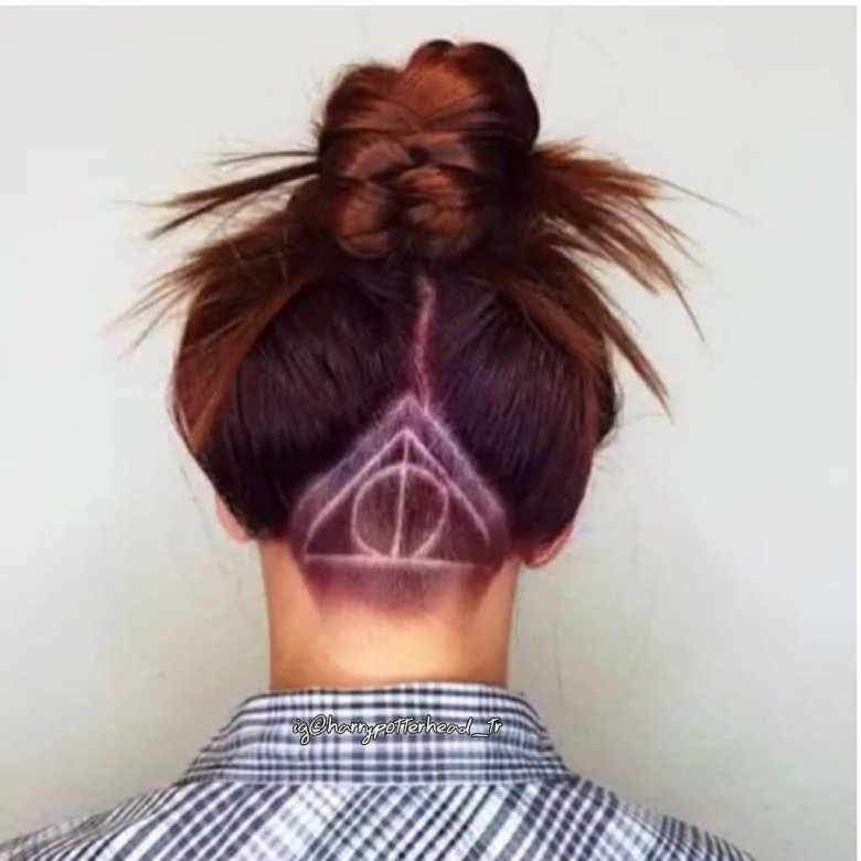 Стрижки з поголеною потилицею жіночі