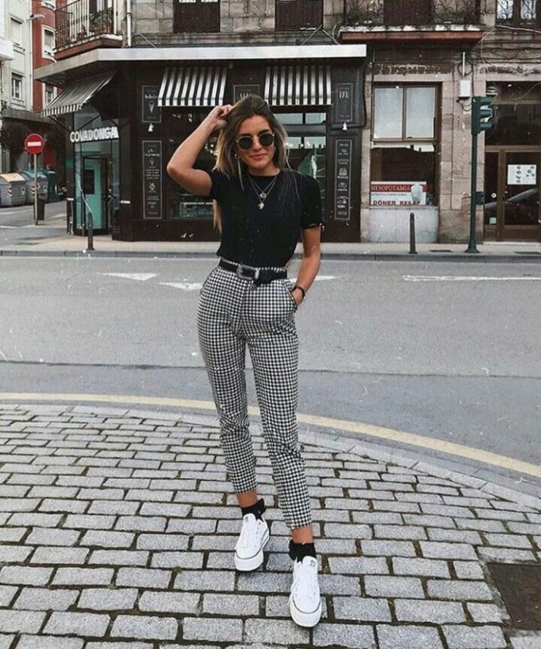 Спортивні штани з водолазкою