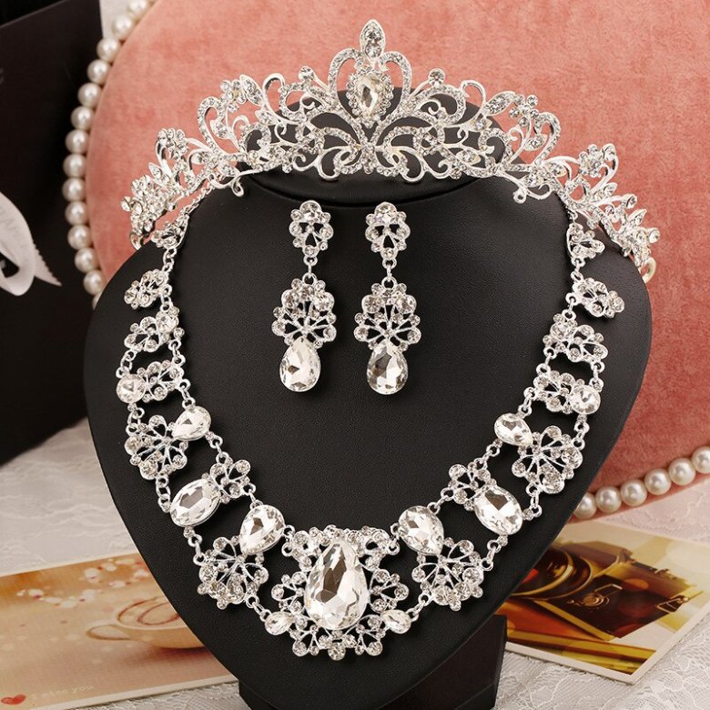 Красива біжутерія