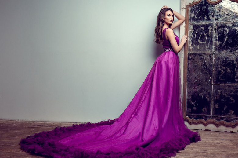 Пишні сукні