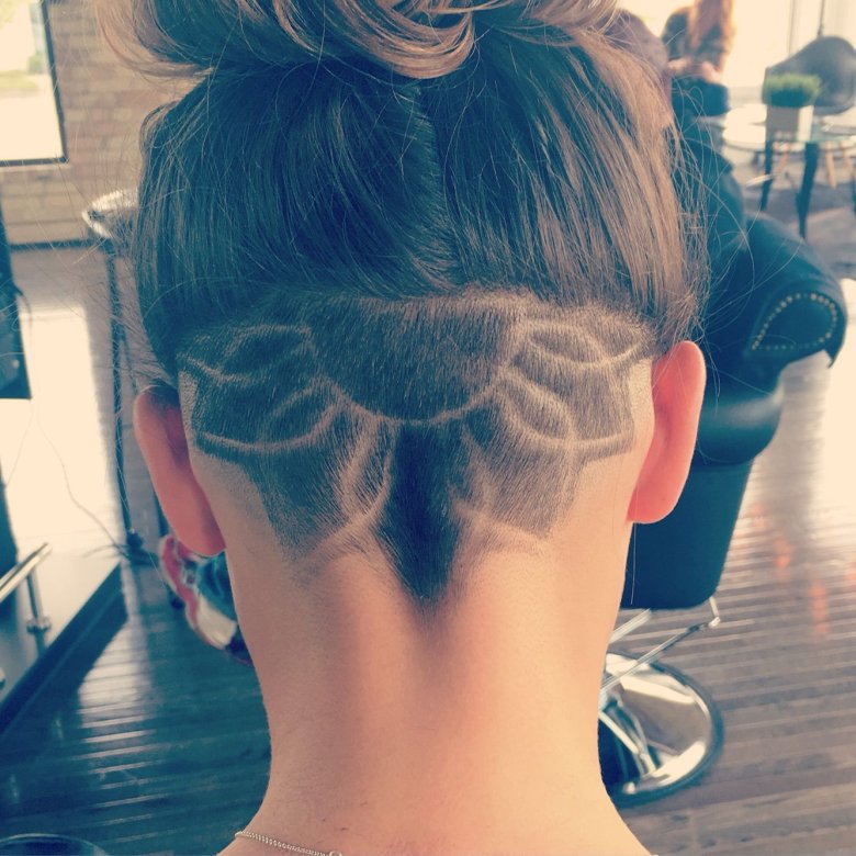 Виголена потилиця каре - 74 фото