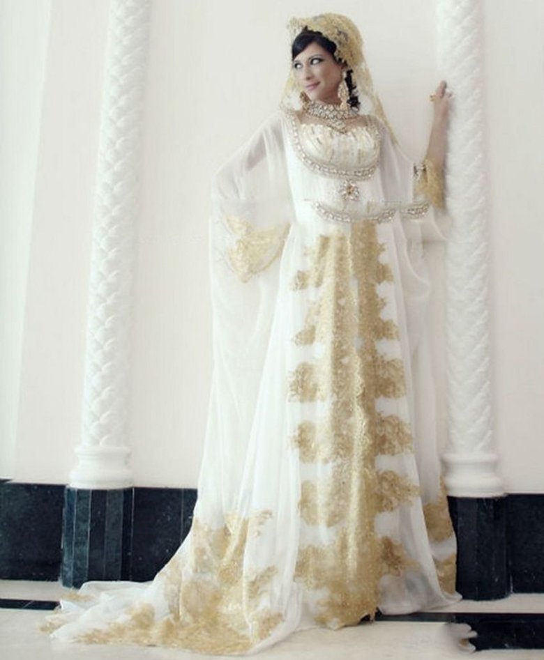 Сукня на випускний у Східному стилі