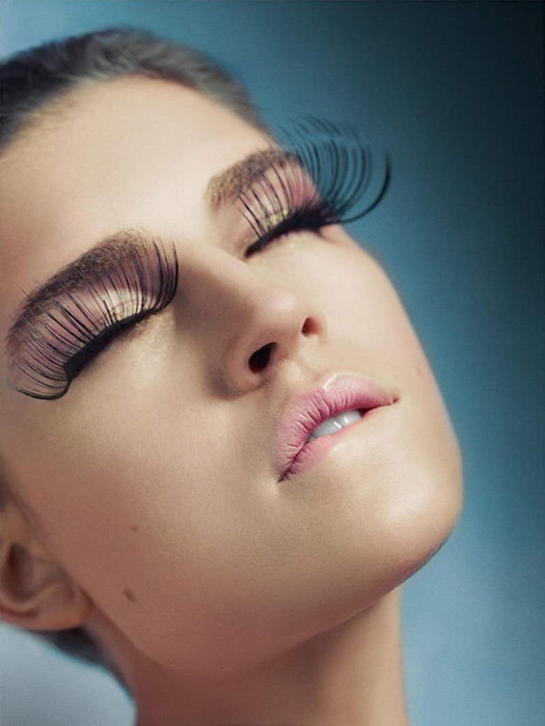 Нарощені вії