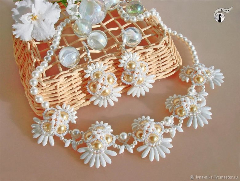 Весільна біжутерія