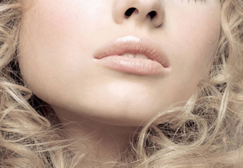 Світло бежева помада - 34 фото