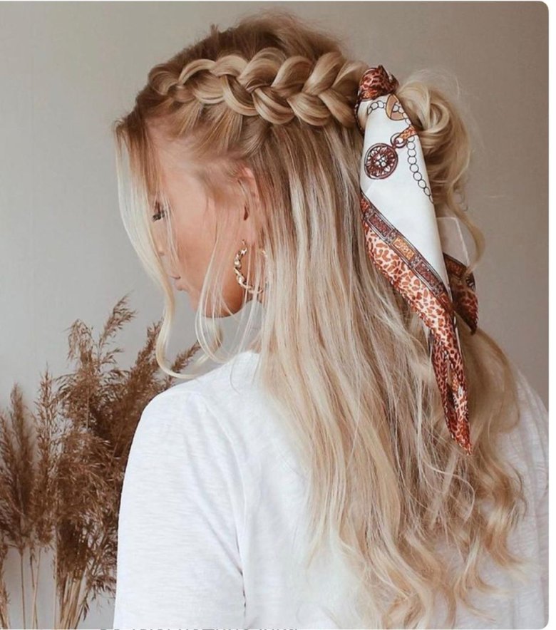 Плетіння об'ємних кіс на довге волосся