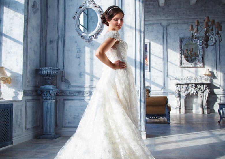 Весільні сукні