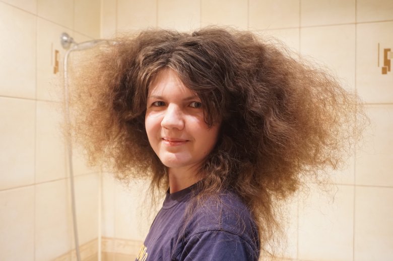 Фарбування пошкодженого волосся