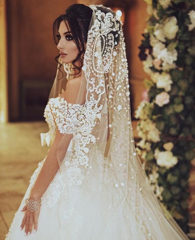 Східні Весільні сукні