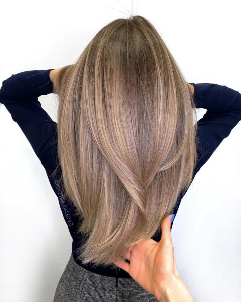 Складне фарбування на довге волосся