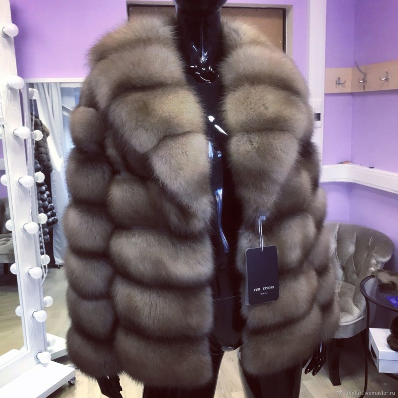 Шуба з куниці комір стійка