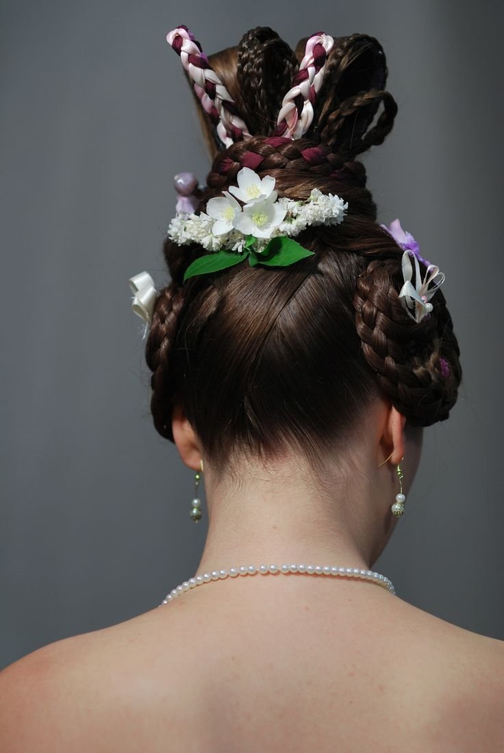 Стиль ампір зачіски - 75 фото