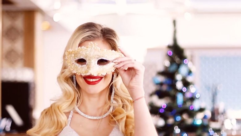 Новорічні зачіски з дощовиком