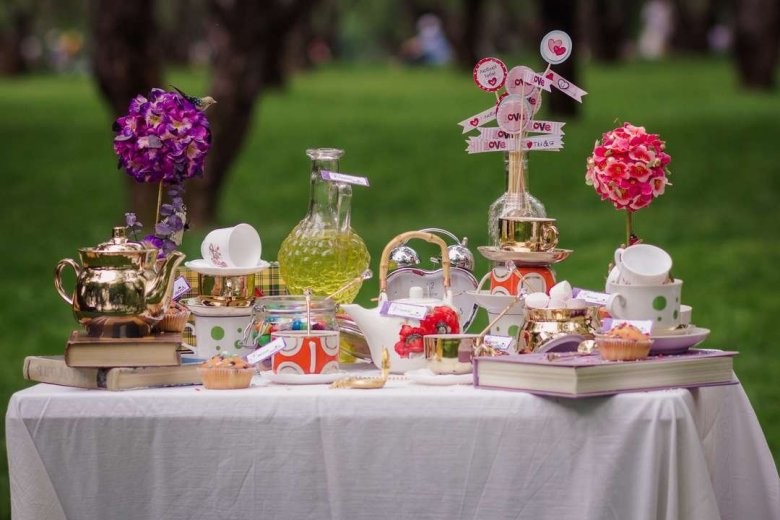 Чайний стіл на весілля оформлення