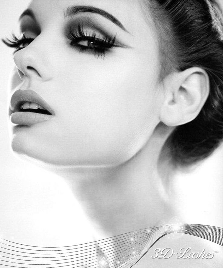 Дівчина з віями