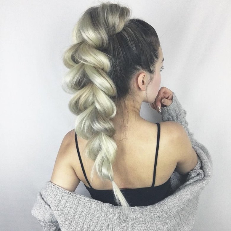 Зачіски прості які дуже гарні та підходять до будь-якого одягу