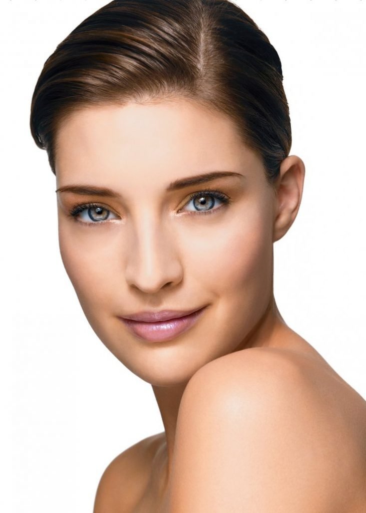 Красивий овал обличчя