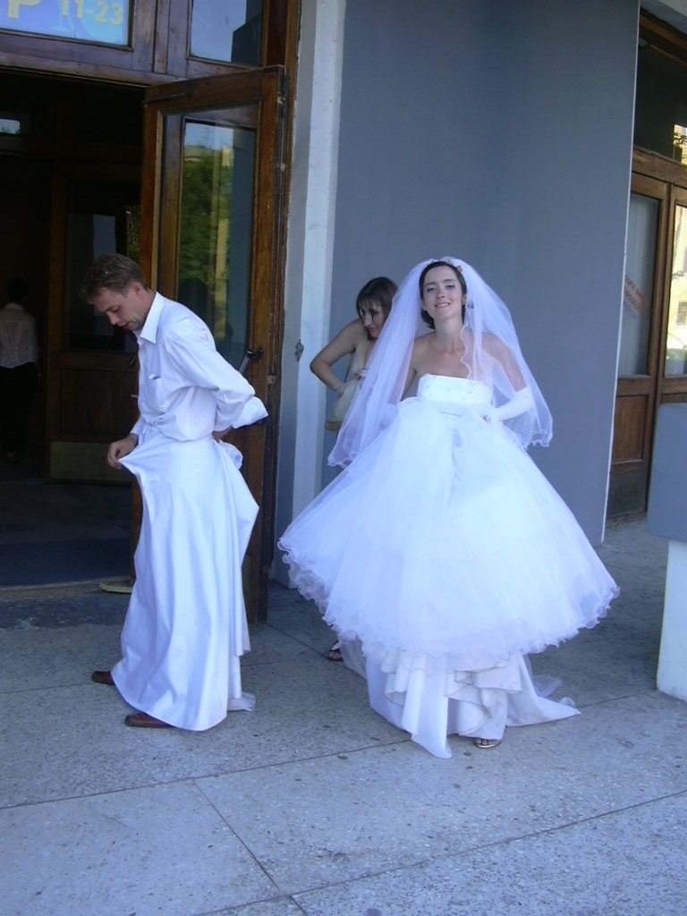 Казуси у танцях на весіллі