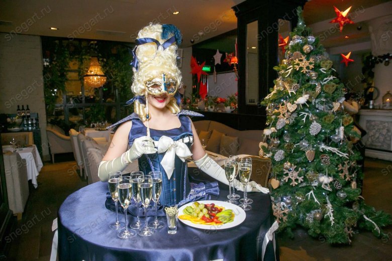 Зачіски на новорічний корпоратив - 66 фото