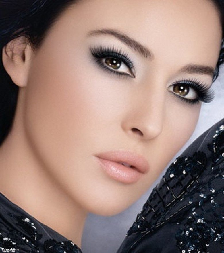 Моніка Беллуччі макіяж Смоки