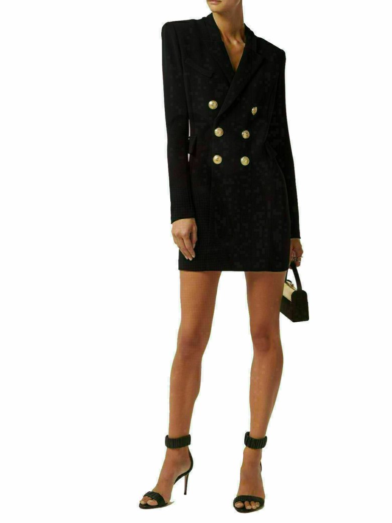 Образи з білим жакетом