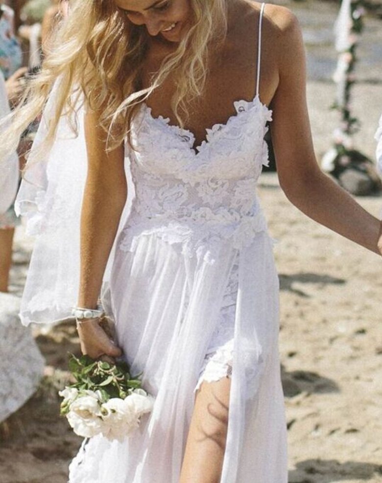 Літня весільна сукня